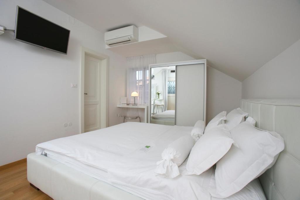 Divota Apartment Hotel Spalato Esterno foto